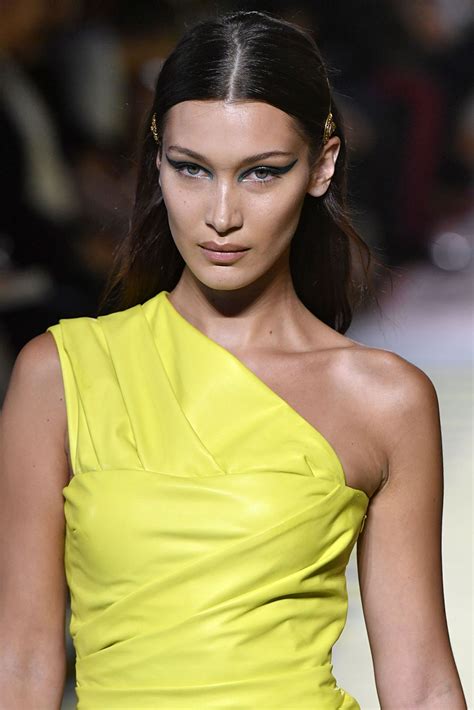 bella hadid Versace